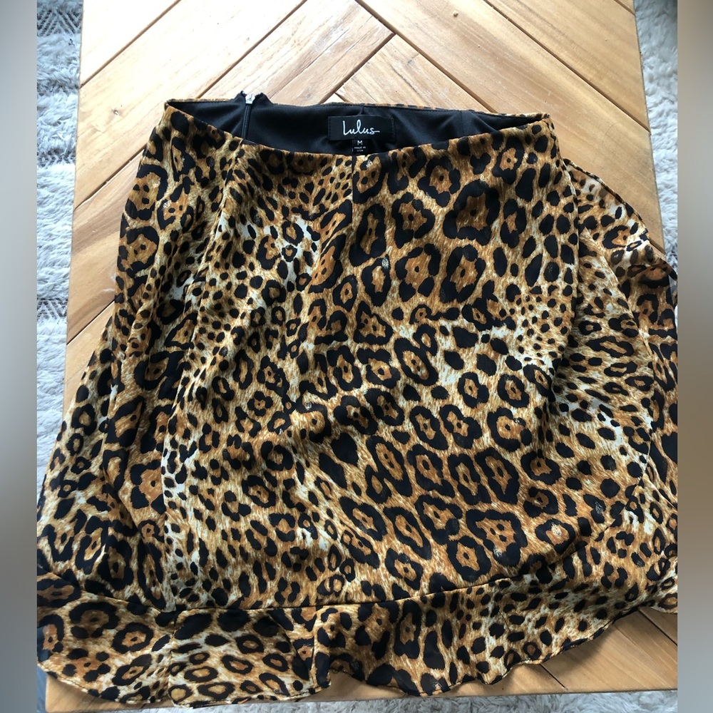 Lulus cheetah print skirt
